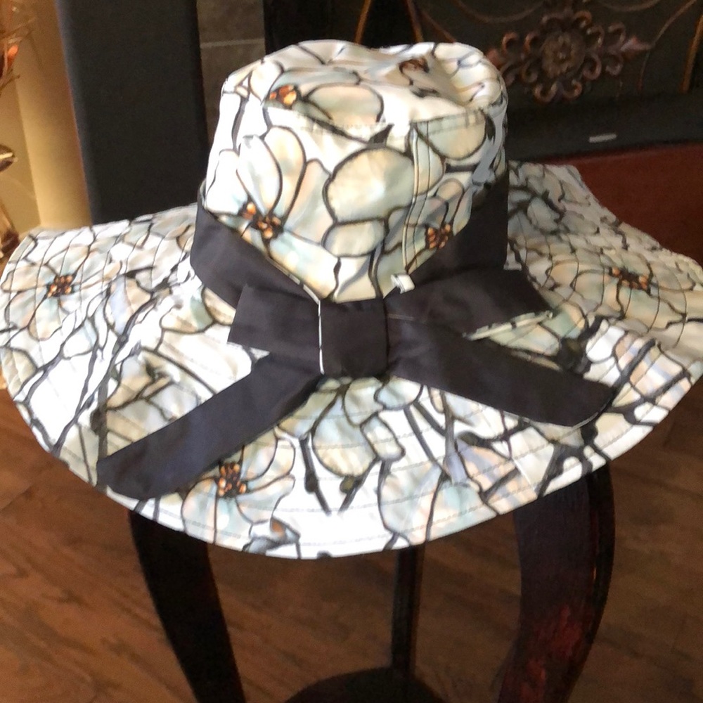 Reversible Rain/Sun Hat